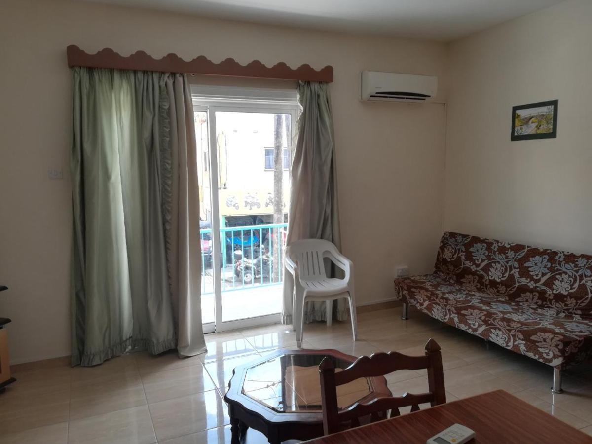 Ferienwohnung Femia Court - Flat 8 Agia Napa Exterior foto