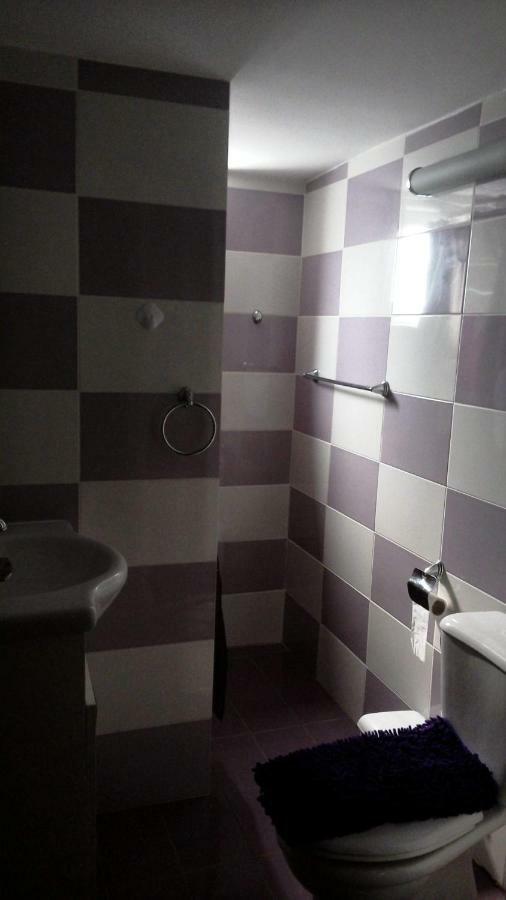 Ferienwohnung Femia Court - Flat 8 Agia Napa Exterior foto